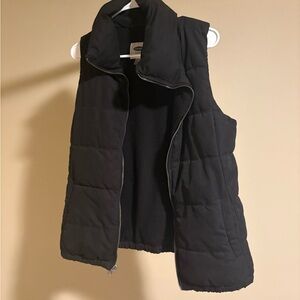 Old Navy Black Puffer Vest